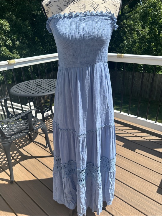 Simplee Apparel Dresses & Skirts - Simplee Apparel Light Blue Strapless Smocked Maxi Dress with Crochet Trim
